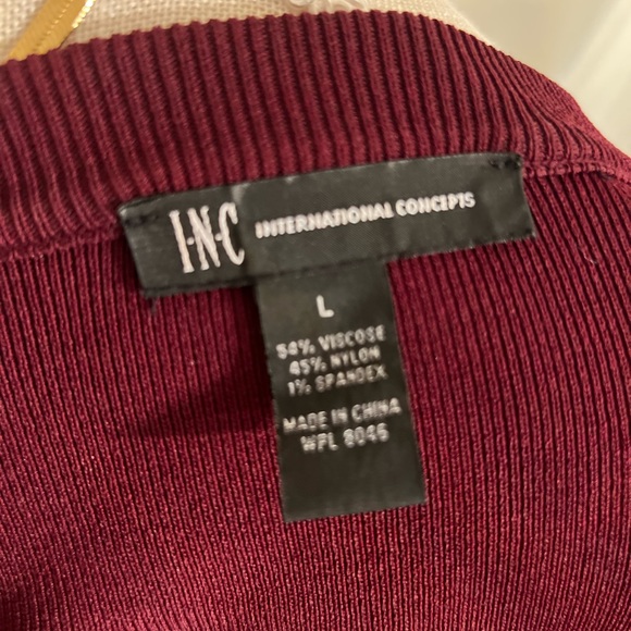 TIER RUFFLE Burgundy Merlot Tiered Ruffle sleeve Heavy structured Top Size L - Picture 4 of 7